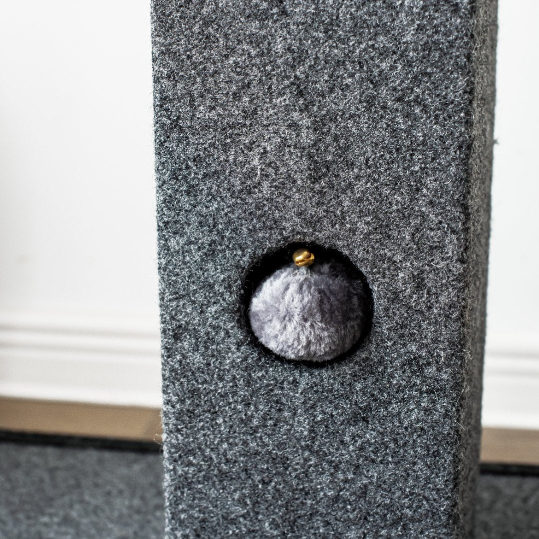 Natural Minimalist Cat Scratching Post