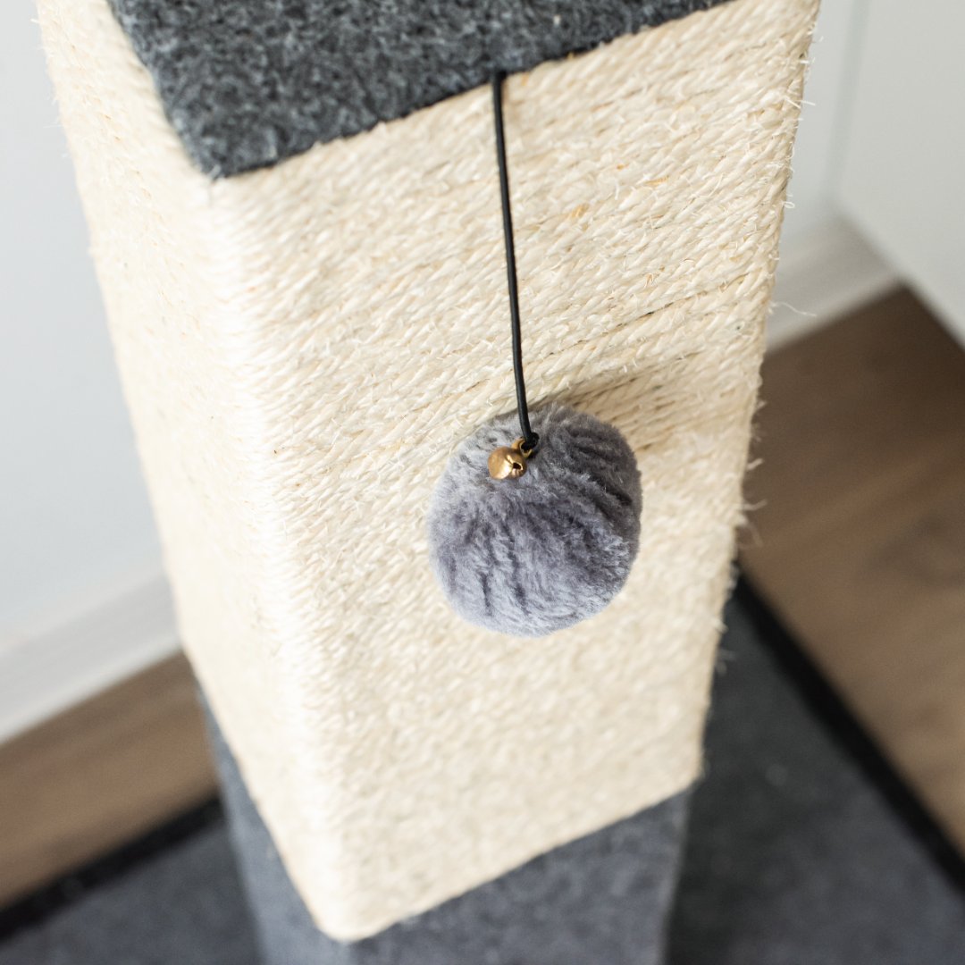Natural Minimalist Cat Scratching Post